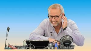 DJ Ron9 med dj pult